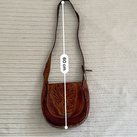 Vintage Tooled Leather Rose Embossed Shoulder Bag - Picture 6 of 7